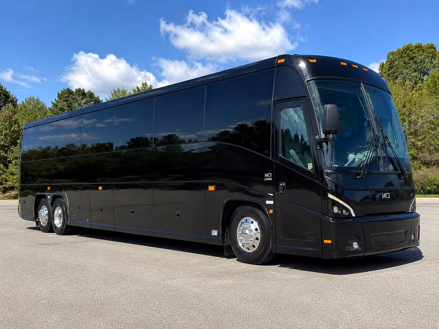 long distance corporate bus rentals departing from monroeville