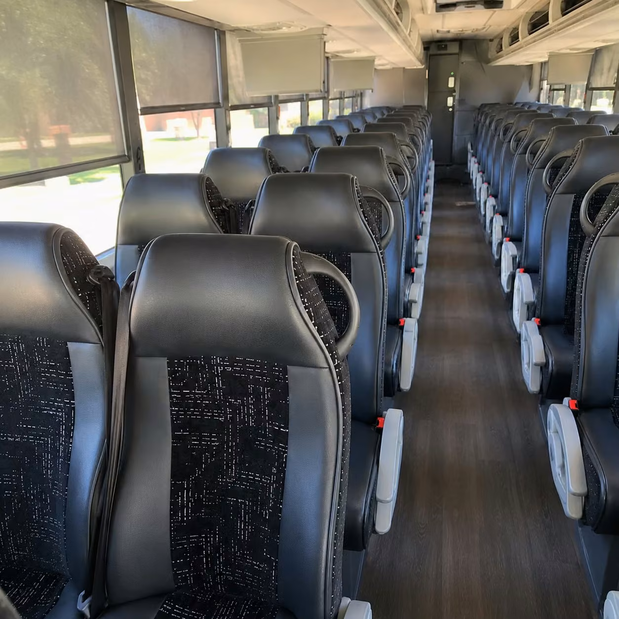monroeville charter bus rental